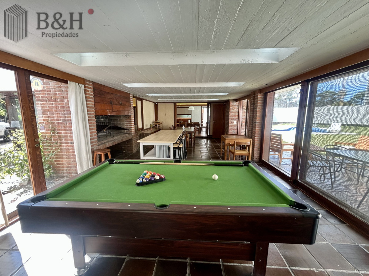 Casa ID.7309 - Venta casa en Cantegril con 4 dormitorios y 3 baños en Cantegril 
