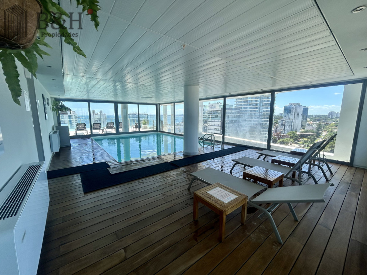 Apartamento ID.6750 - Venta apartamento de 2 dormitorios, 3 baños y doble garage en brava.
