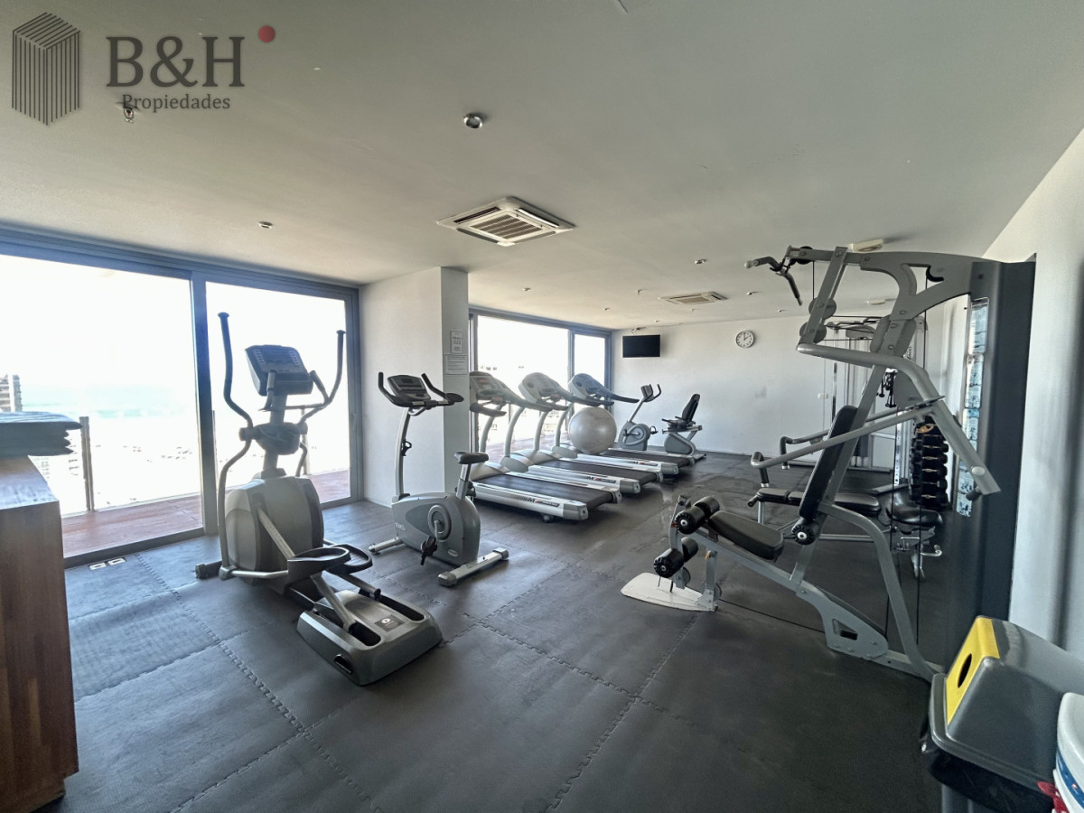 Apartamento ID.6750 - Venta apartamento de 2 dormitorios, 3 baños y doble garage en brava.