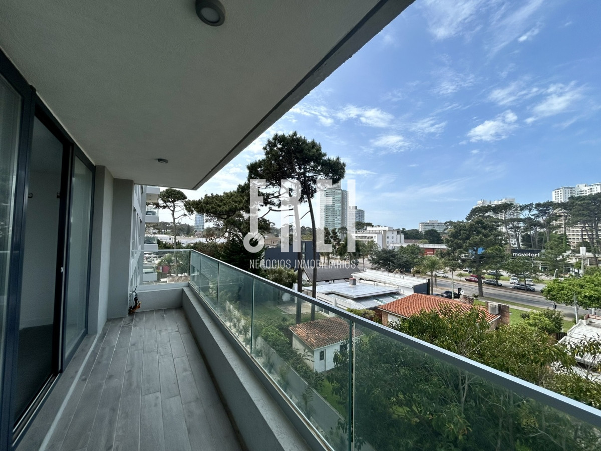 Apartamento ID.100 - VENTA DE APARTAMENTO A ESTRENAR DE 1 DORMITORIO Y 1 BAÑO, AYDI GRILL PUNTA DEL ESTE 