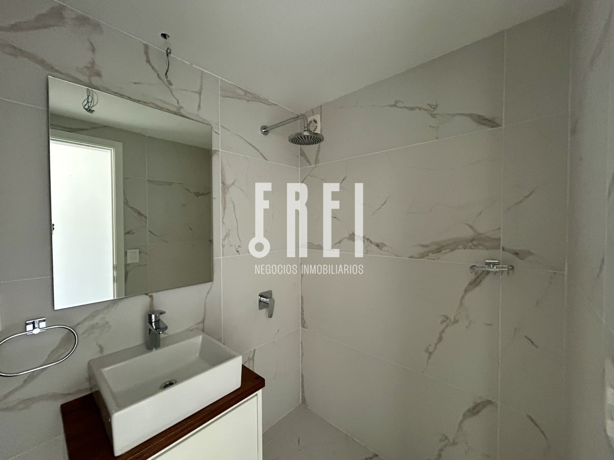 Apartamento ID.100 - VENTA DE APARTAMENTO A ESTRENAR DE 1 DORMITORIO Y 1 BAÑO, AYDI GRILL PUNTA DEL ESTE 