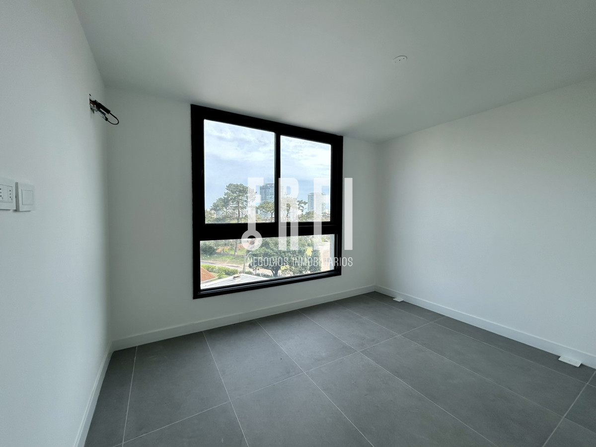 Apartamento ID.100 - VENTA DE APARTAMENTO A ESTRENAR DE 1 DORMITORIO Y 1 BAÑO, AYDI GRILL PUNTA DEL ESTE 
