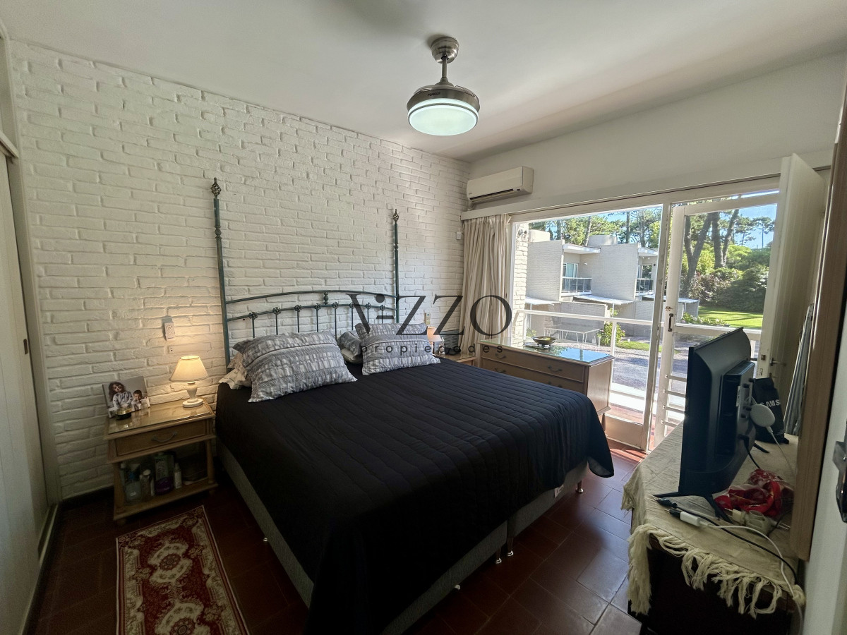 Casa ID.1376/VENTA-DE-CASA-DE-2-DORMITORIOS-Y-2-BAÑOS,-PLAYA-BRAVA,-SAN-RAFAEL-PUNTA-DEL-ESTE- - VENTA DE CASA DE 2 DORMITORIOS Y 2 BAÑOS, PLAYA BRAVA, SAN RAFAEL PUNTA DEL ESTE 