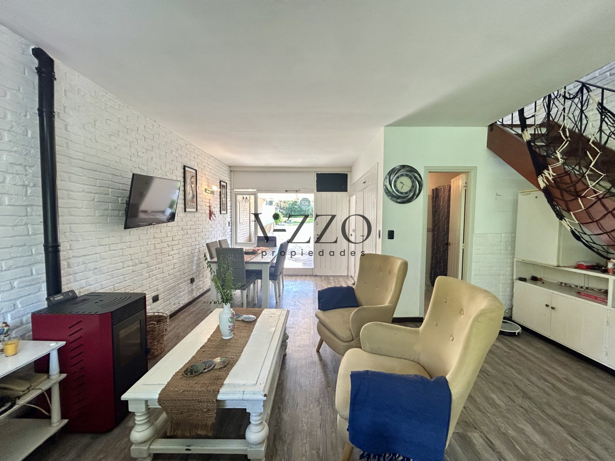Casa ID.1376/VENTA-DE-CASA-DE-2-DORMITORIOS-Y-2-BAÑOS,-PLAYA-BRAVA,-SAN-RAFAEL-PUNTA-DEL-ESTE- - VENTA DE CASA DE 2 DORMITORIOS Y 2 BAÑOS, PLAYA BRAVA, SAN RAFAEL PUNTA DEL ESTE 