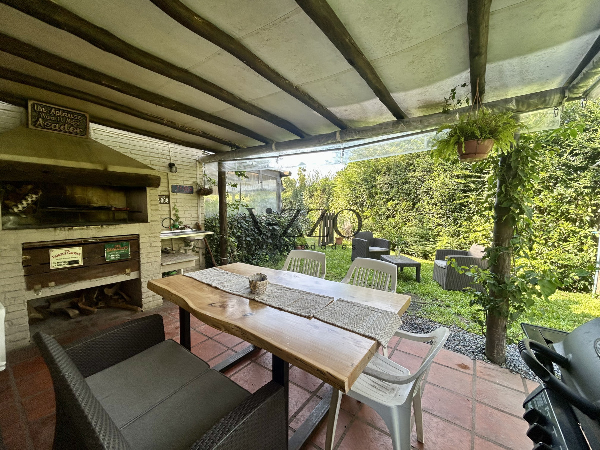 Casa ID.1376/VENTA-DE-CASA-DE-2-DORMITORIOS-Y-2-BAÑOS,-PLAYA-BRAVA,-SAN-RAFAEL-PUNTA-DEL-ESTE- - VENTA DE CASA DE 2 DORMITORIOS Y 2 BAÑOS, PLAYA BRAVA, SAN RAFAEL PUNTA DEL ESTE 