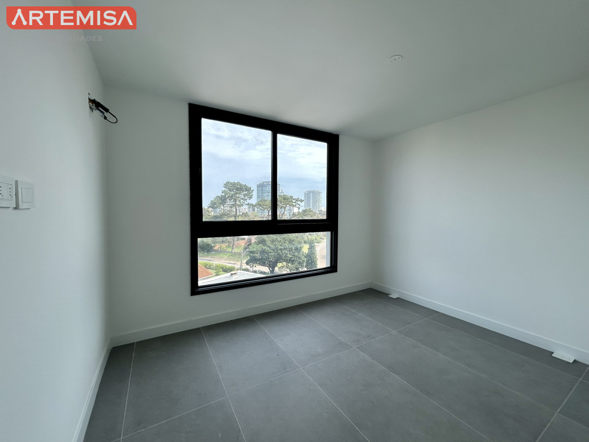 Apartamento ID.540 - VENTA DE APARTAMENTO A ESTRENAR DE 1 DORMITORIO Y 1 BAÑO, AYDI GRILL PUNTA DEL ESTE 