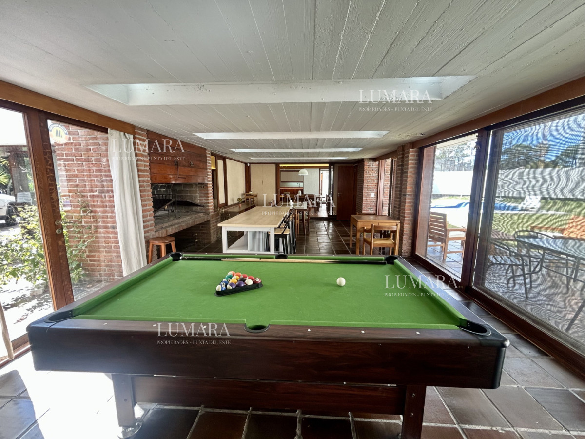 Casa ID.3391 - Venta casa en Cantegril con 4 dormitorios y 3 baños en Cantegril 