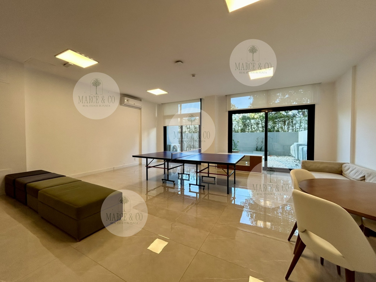 Apartamento ID.2333 - ALQUILER TEMPORADA : APARTAMENTO DE 1 DORMRITORIO Y 1 BAÑO, EDIFICIO VIEW, PUNTA DEL ESTE 