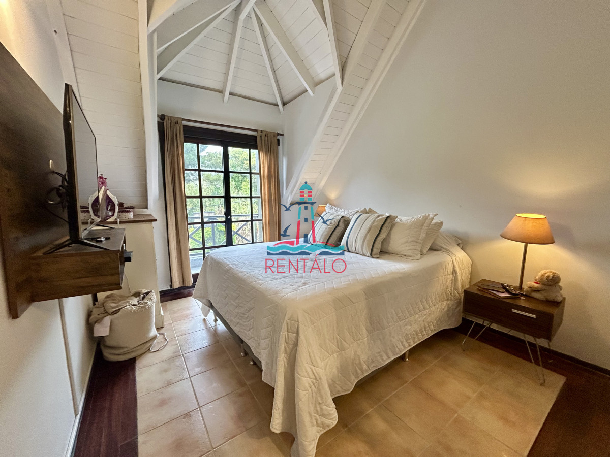 Casa ID.271 - Venta casa de 3 dormitorios y 2 baños dependencia barbacoa y piscina en rincón del indio 