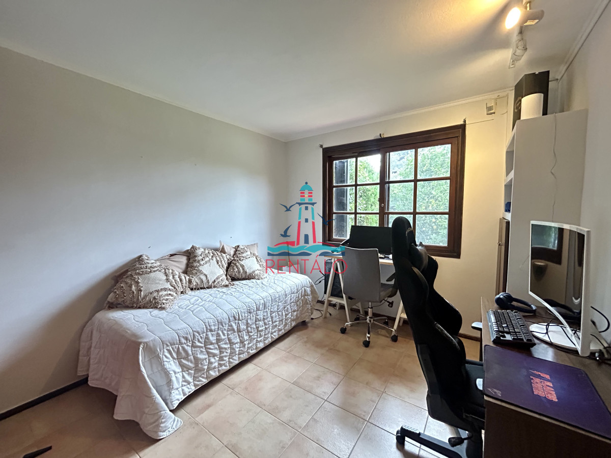 Casa ID.271 - Venta casa de 3 dormitorios y 2 baños dependencia barbacoa y piscina en rincón del indio 
