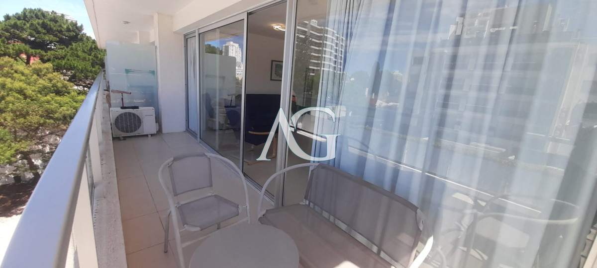 Apartamento ID.330 - ALQUILER  INVERNAL DE APARTAMENTO DE 1 DORMITORIO Y UN BAÑOS, AYDI GRILL, PUNTA DEL ESTE 