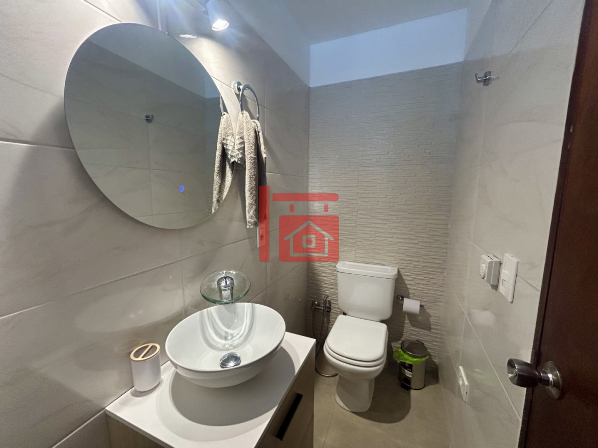 Casa ID.762 - Venta casa en Cantegril con 4 dormitorios y 3 baños en Cantegril 