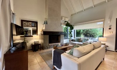 Venta casa de 3 dormitorios y 2 baños dependencia barbacoa y piscina en rincón del indio