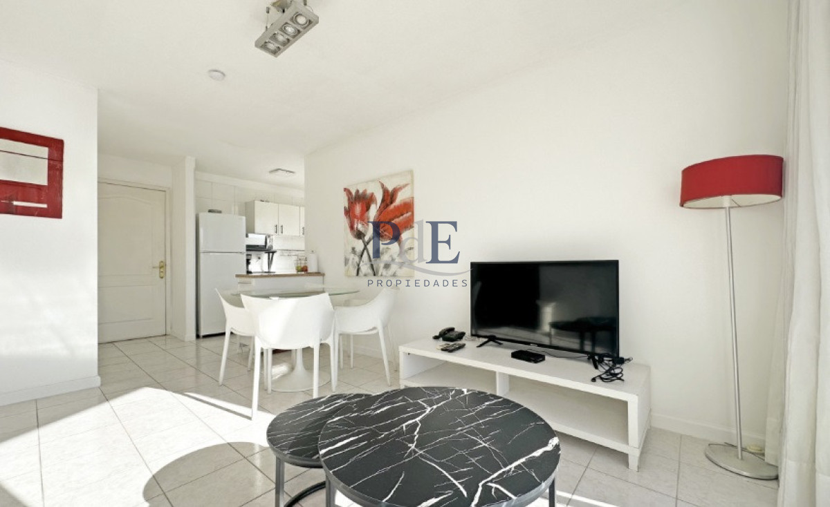 Apartamento 1 dorm con todos los servicios · Playa Brava · Alquiler de temporada - Imagen 1