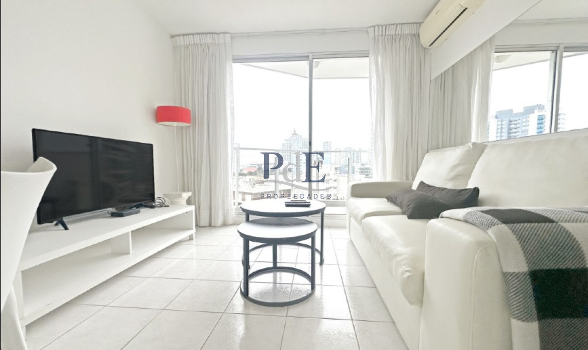 Apartamento 1 dorm con todos los servicios · Playa Brava · Alquiler de temporada - Imagen 3