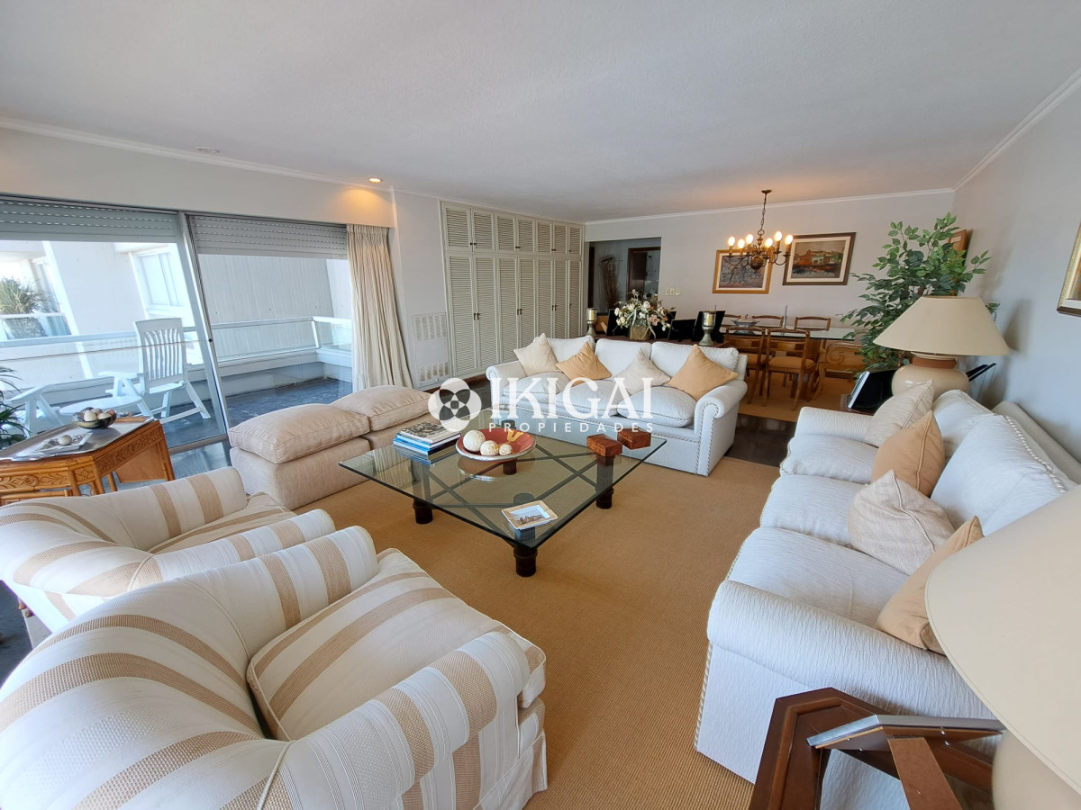 Apartamento ID.68 - VENTA DE APARTAMENTO 3 DORMITORIOS 2 BAÑOS 1 SUITE PENÍNSULA PUNTA DEL ESTE