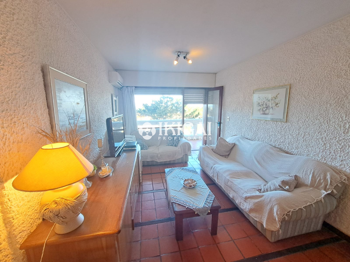 Apartamento ID.64 - VENTA APARTAMENTO 2 DORMITORIOS 2 BAÑOS 1 SUITE PLAYA MANSA PUNTA DEL ESTE