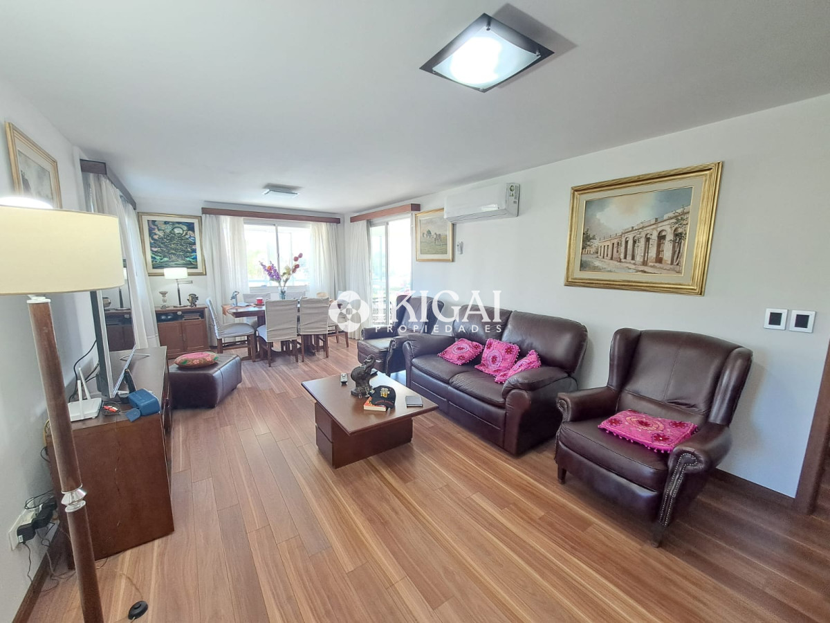 Apartamento ID.59 - VENTA APARTAMENTO 3 DORMITORIOS 2 BAÑOS 1 SUITE PLAYA MANSA PUNTA DEL ESTE
