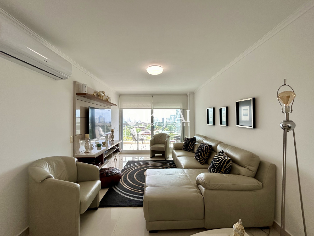 Apartamento ID.136 - VENTA DE APARTAMENTO DE 2 DORMITORIOS Y 2 BAÑOS ( 1 SUITE) PLAYA MANSA, PUNTA DEL ESTE 