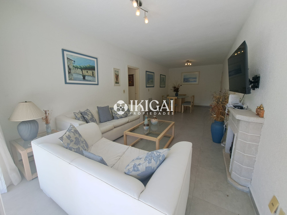 Apartamento ID.55 - VENTA APARTAMENTO 3 DERMITORIOS 2 BAÑOS 1 SUITE PLAYA MANSA PUNTA DEL ESTE