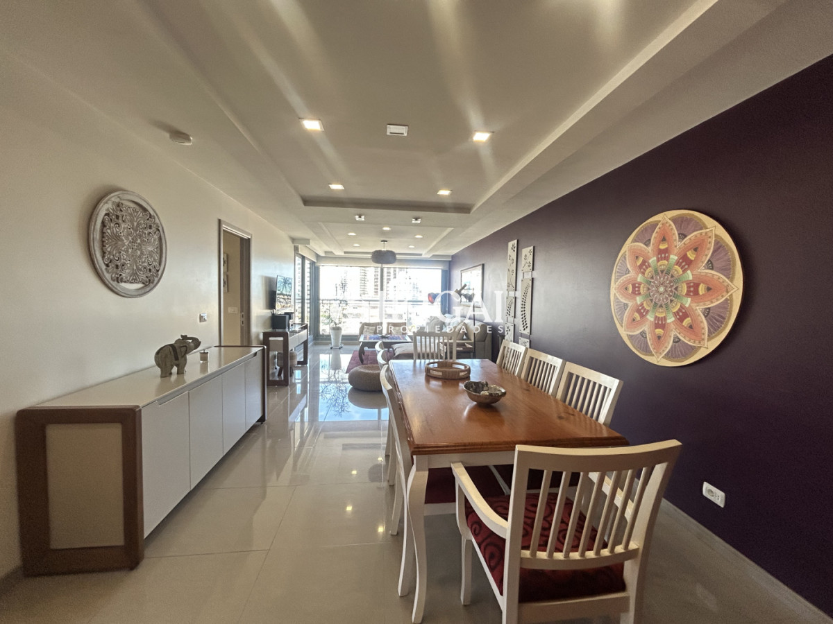 Apartamento ID.984 - Venta apartamento de 2 dormitorios, 3 baños y doble garage en brava.