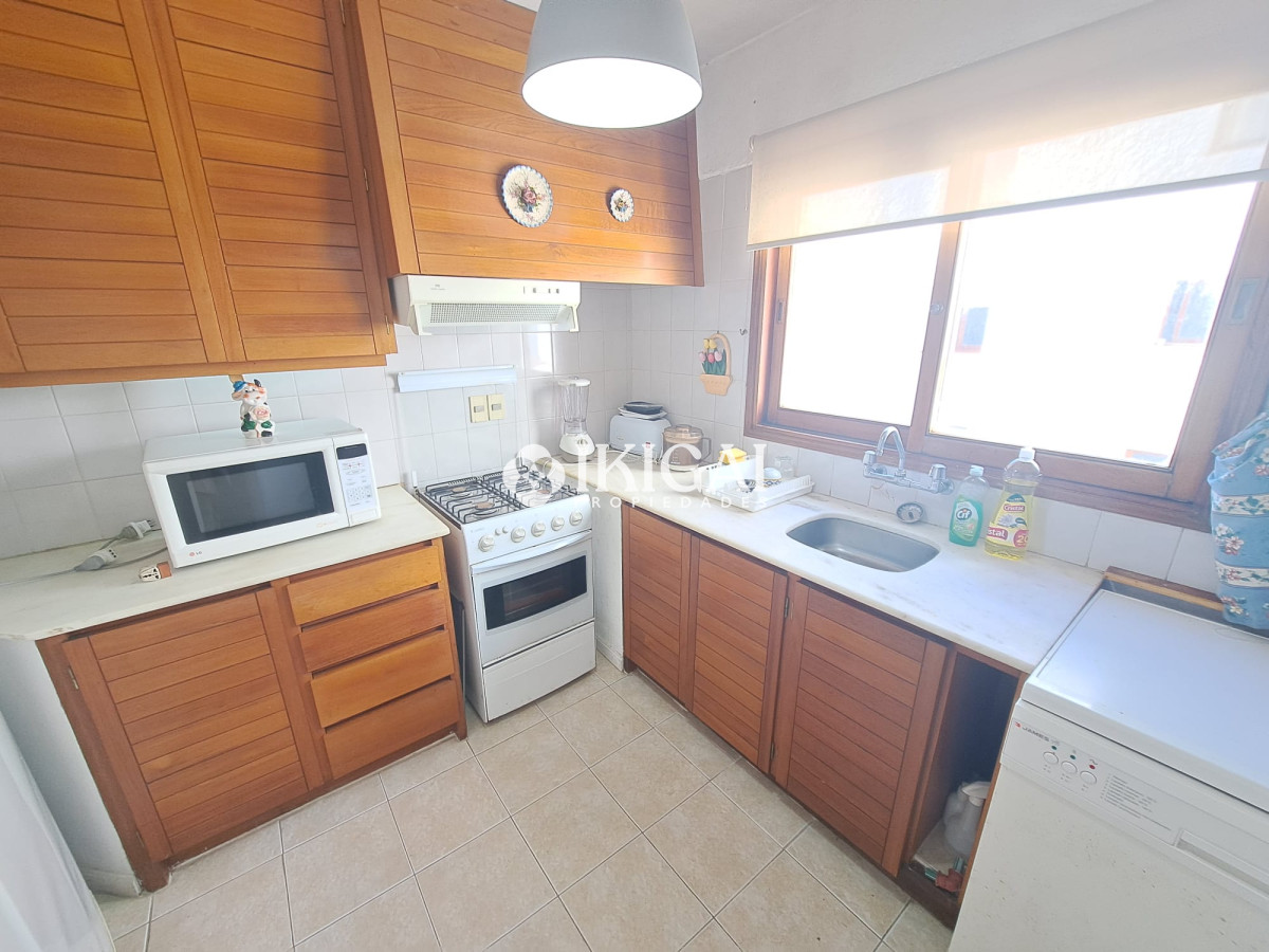 Apartamento ID.65 - VENTA APARTAMENTO DE 3 DORMITORIOS 2 BAÑOS 1 SUITE PLAYA MANSA PUNTA DEL ESTE
