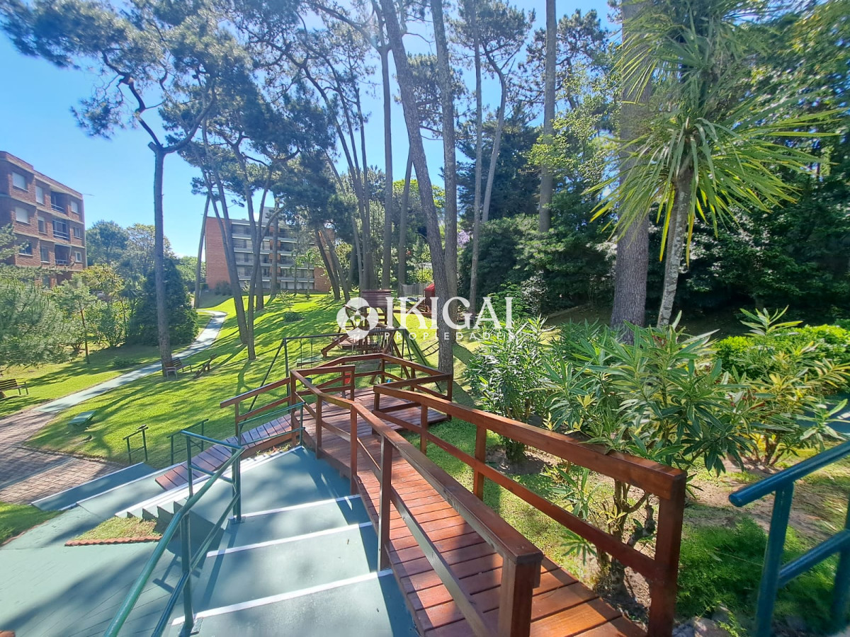 Apartamento ID.55 - VENTA APARTAMENTO 3 DERMITORIOS 2 BAÑOS 1 SUITE PLAYA MANSA PUNTA DEL ESTE