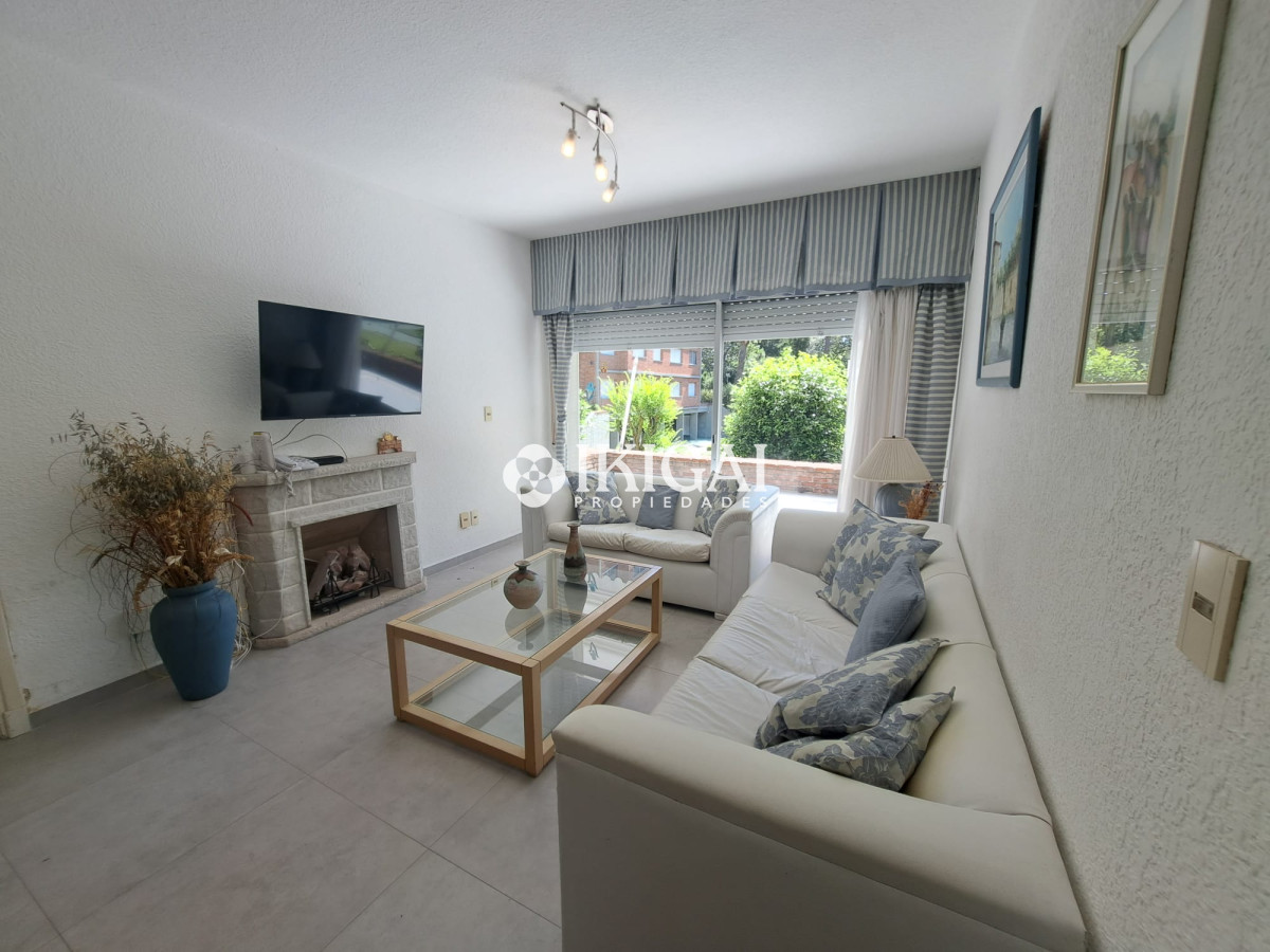 Apartamento ID.55 - VENTA APARTAMENTO 3 DERMITORIOS 2 BAÑOS 1 SUITE PLAYA MANSA PUNTA DEL ESTE