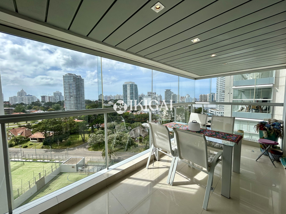 Apartamento ID.136 - VENTA DE APARTAMENTO DE 2 DORMITORIOS Y 2 BAÑOS ( 1 SUITE) PLAYA MANSA, PUNTA DEL ESTE 