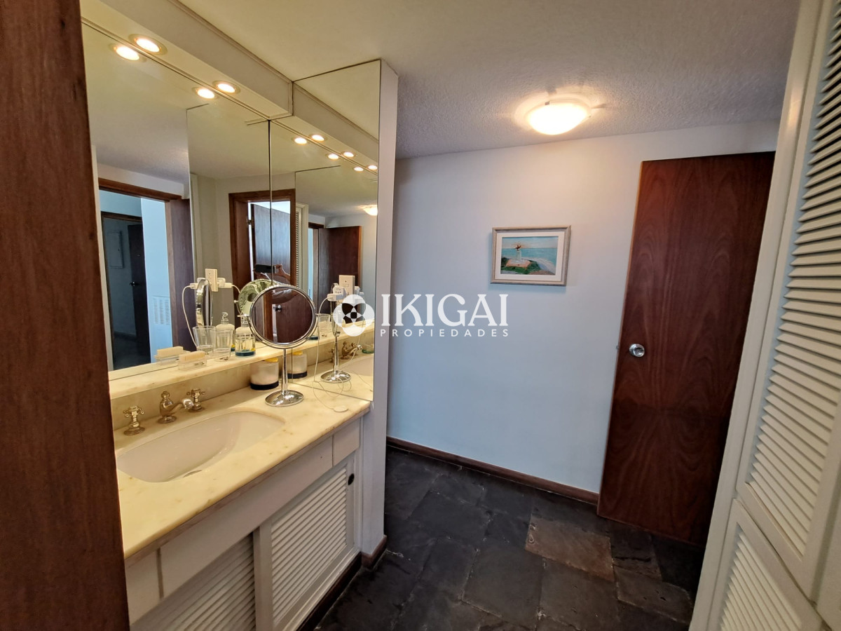 Apartamento ID.68 - VENTA DE APARTAMENTO 3 DORMITORIOS 2 BAÑOS 1 SUITE PENÍNSULA PUNTA DEL ESTE