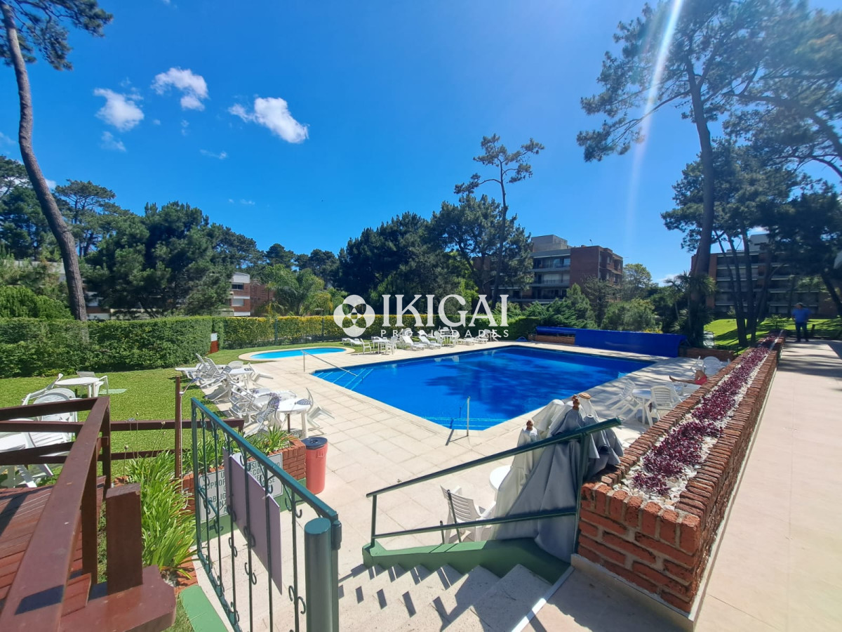 Apartamento ID.55 - VENTA APARTAMENTO 3 DERMITORIOS 2 BAÑOS 1 SUITE PLAYA MANSA PUNTA DEL ESTE