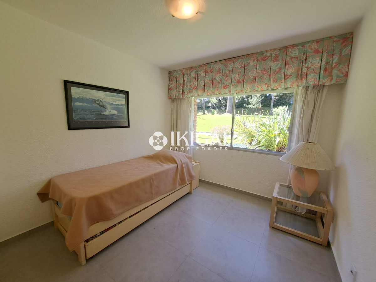 Apartamento ID.55 - VENTA APARTAMENTO 3 DERMITORIOS 2 BAÑOS 1 SUITE PLAYA MANSA PUNTA DEL ESTE