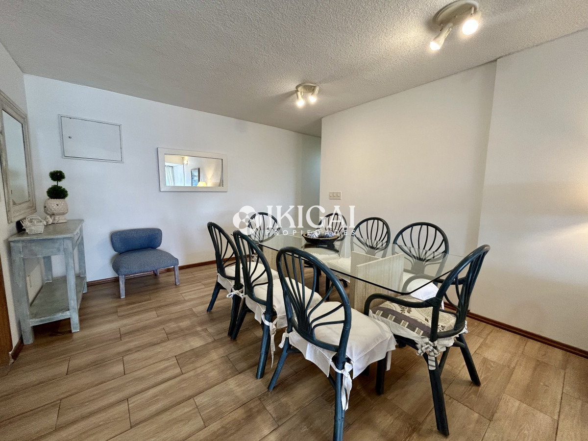 Apartamento ID.445 - VENTA DE APARTAMENTO DE 2 DORMITORIOS Y 2 BAÑOS CON SERVICIO PLAYA BRAVA, PUNTA DEL ESTE 