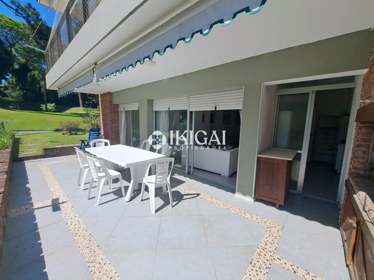 Apartamento ID.55 - VENTA APARTAMENTO 3 DERMITORIOS 2 BAÑOS 1 SUITE PLAYA MANSA PUNTA DEL ESTE