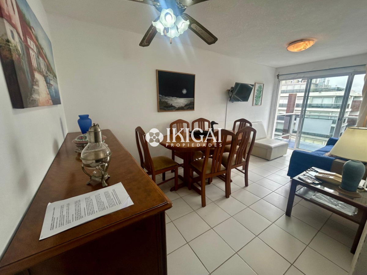 Apartamento ID.874 - ALQUILER APRATAMENTO DE 2 DORMITORIOS Y 2 BAÑOS, AYDI GRILL PUNTA DEL ESTE 