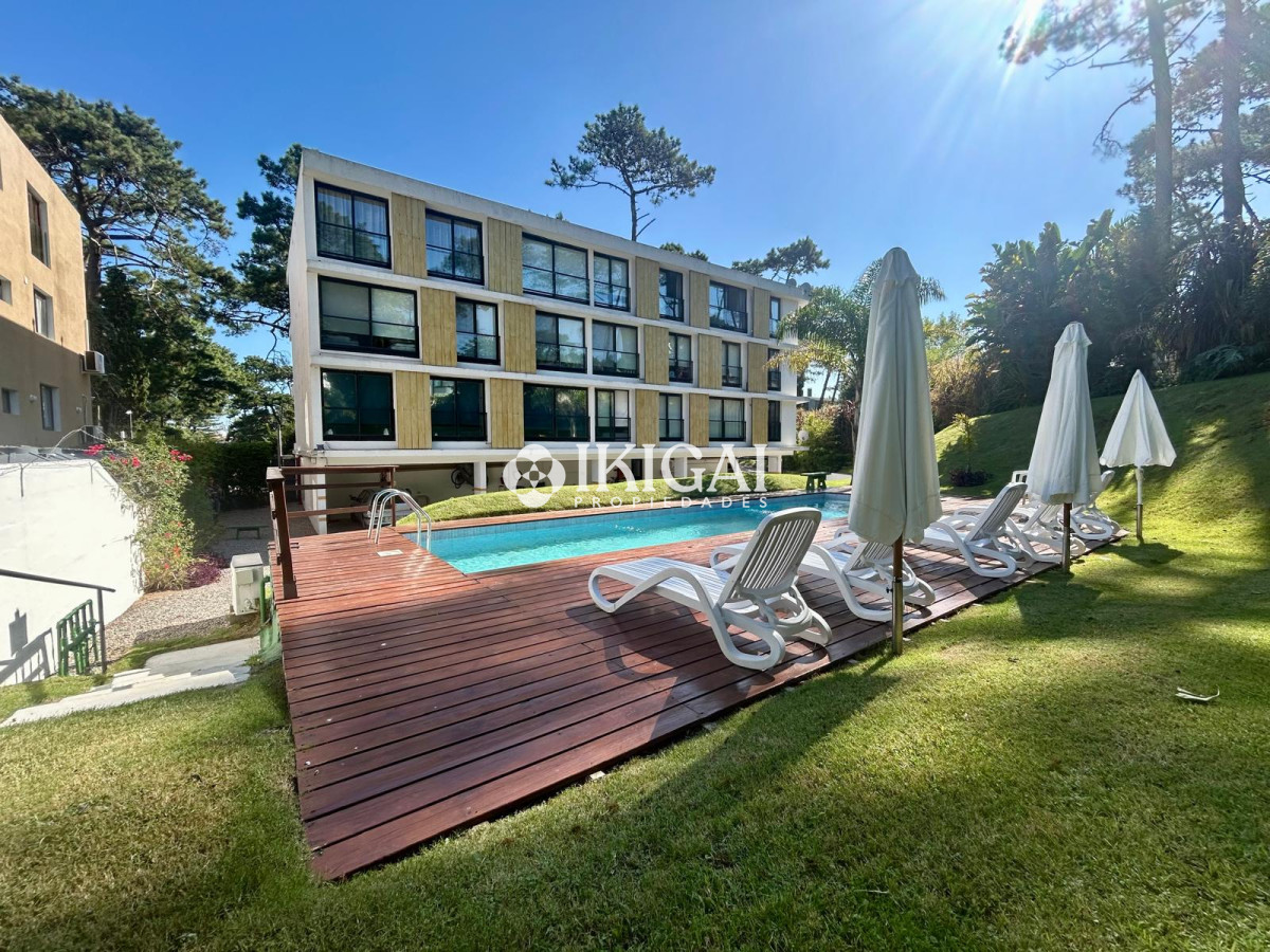 Apartamento ID.398 - VENTA DE APARTAMENTO DE 2 DORMITORIOS Y 2 BAÑOS, PLAYA MANSA, PUNTA DEL ESTE 