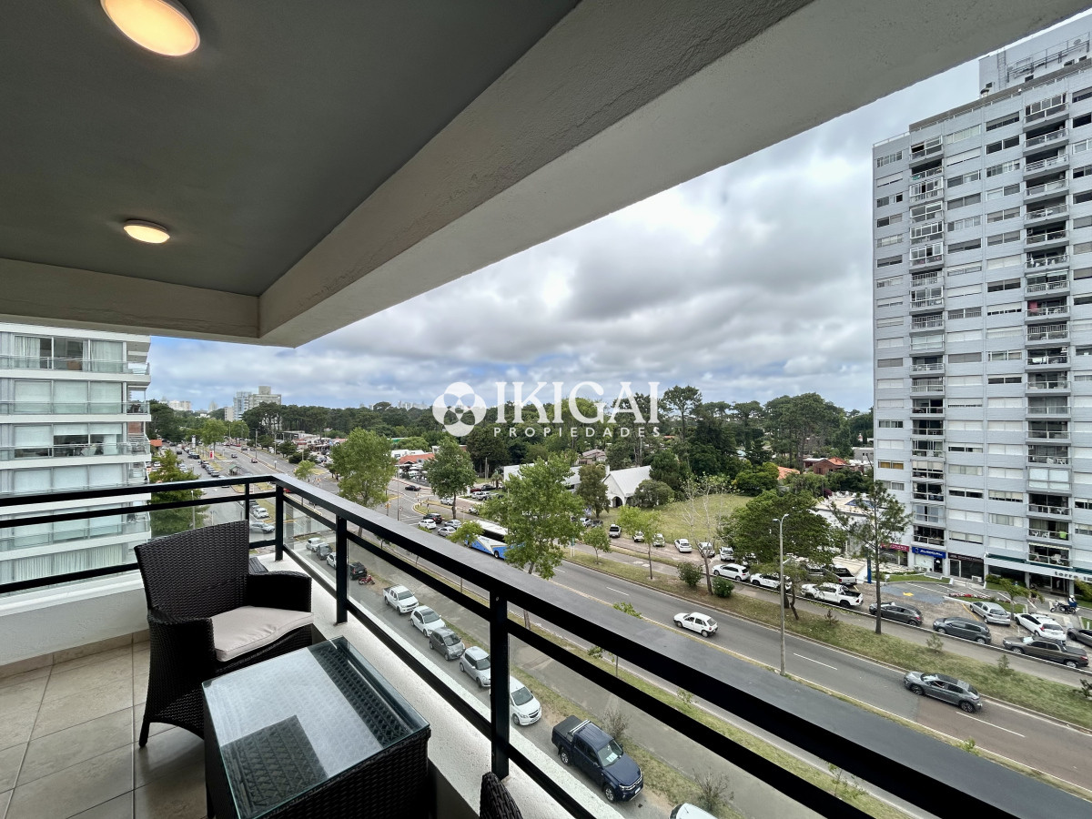 Apartamento ID.268 - VENTA DE APARTAMENTO DE 3 DORITORIOS Y 2 BAÑOS (1 SUITE) Av ROSSEVELT, PUNTA DEL ESTE 
