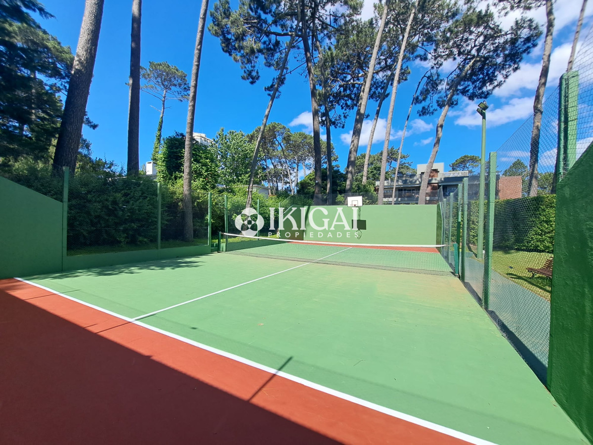 Apartamento ID.55 - VENTA APARTAMENTO 3 DERMITORIOS 2 BAÑOS 1 SUITE PLAYA MANSA PUNTA DEL ESTE