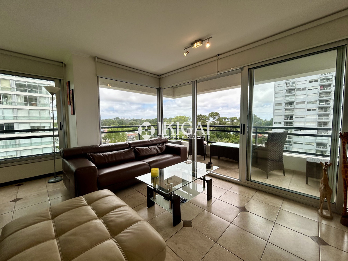 Apartamento ID.268 - VENTA DE APARTAMENTO DE 3 DORITORIOS Y 2 BAÑOS (1 SUITE) Av ROSSEVELT, PUNTA DEL ESTE 