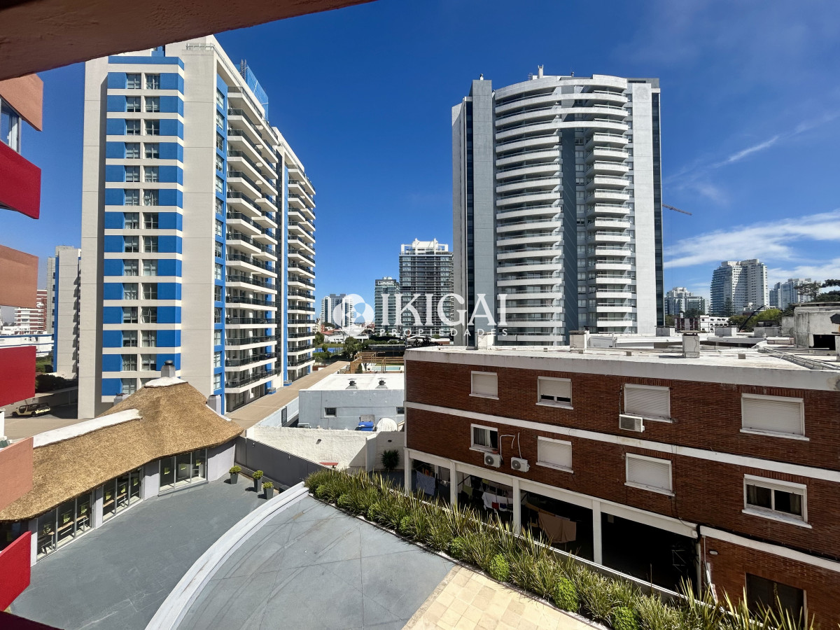 Apartamento ID.788 - Venta apartamento 2 dormitorios y 3 baños en playa brava 