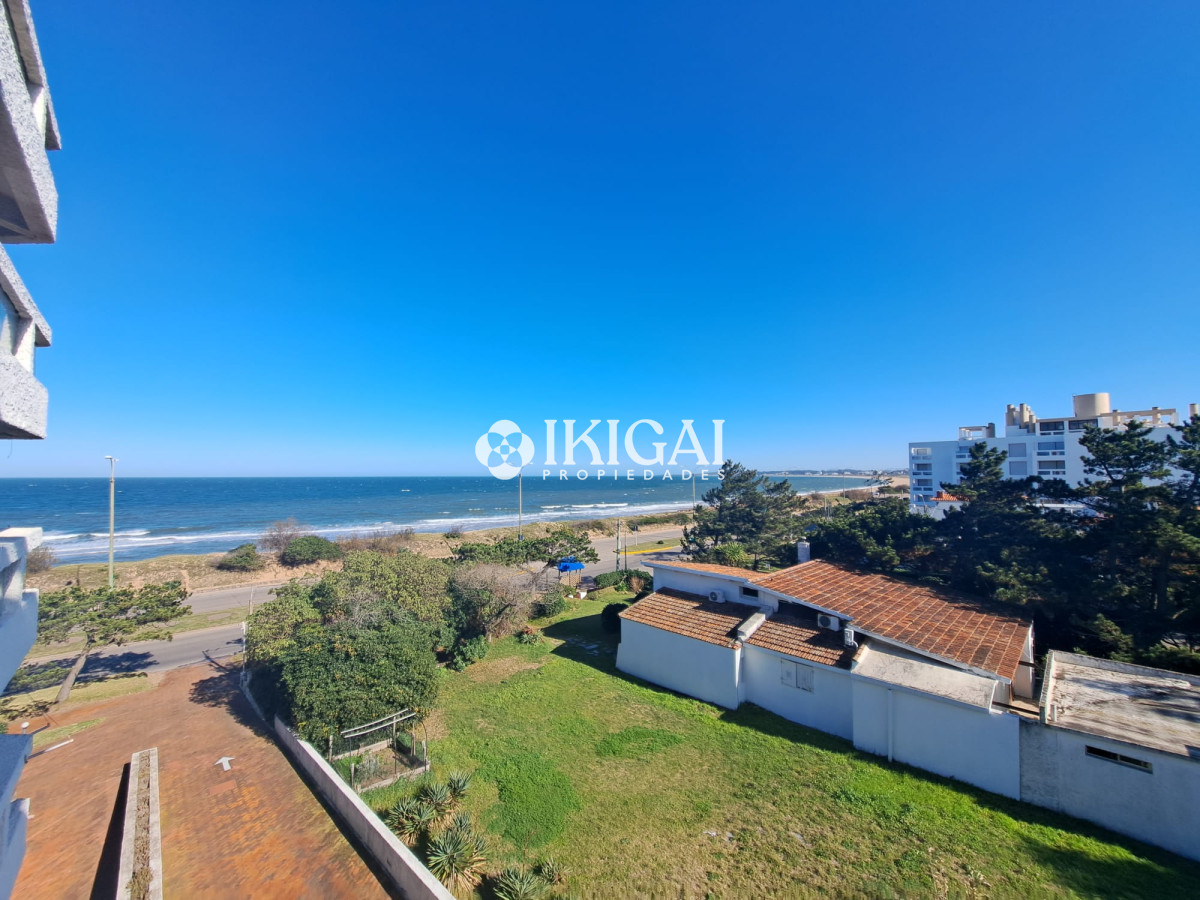 Apartamento ID.65 - VENTA APARTAMENTO DE 3 DORMITORIOS 2 BAÑOS 1 SUITE PLAYA MANSA PUNTA DEL ESTE