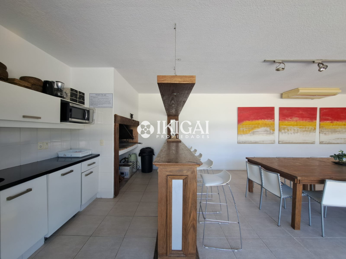 Apartamento ID.62 - VENTA APARTAMENTO 3 DORMITORIOS 2 BAÑOS 1 SUITE PLAYA MANSA PUNTA DEL ESTE