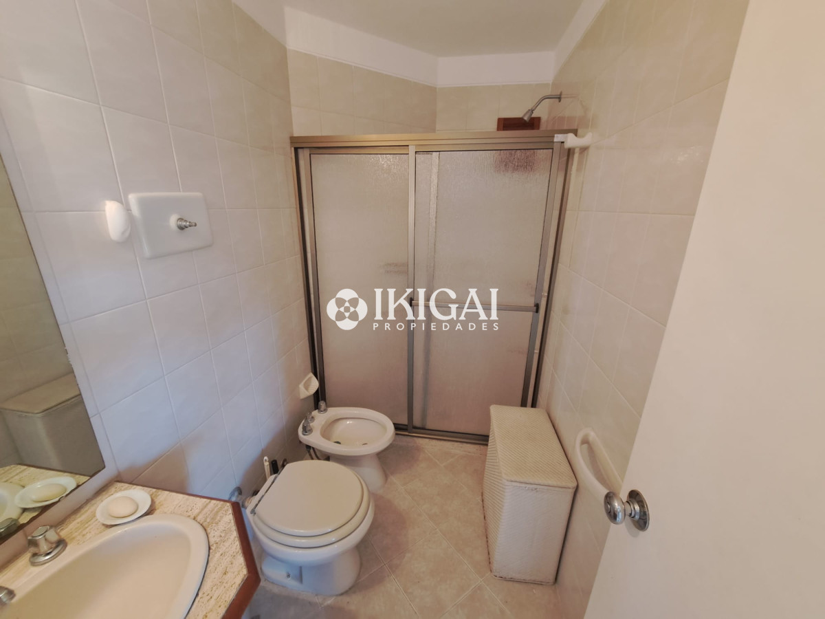 Apartamento ID.65 - VENTA APARTAMENTO DE 3 DORMITORIOS 2 BAÑOS 1 SUITE PLAYA MANSA PUNTA DEL ESTE