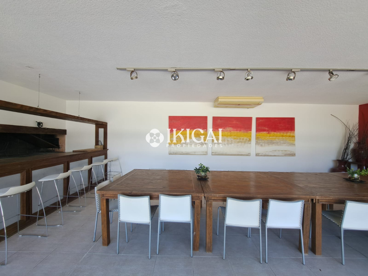 Apartamento ID.62 - VENTA APARTAMENTO 3 DORMITORIOS 2 BAÑOS 1 SUITE PLAYA MANSA PUNTA DEL ESTE