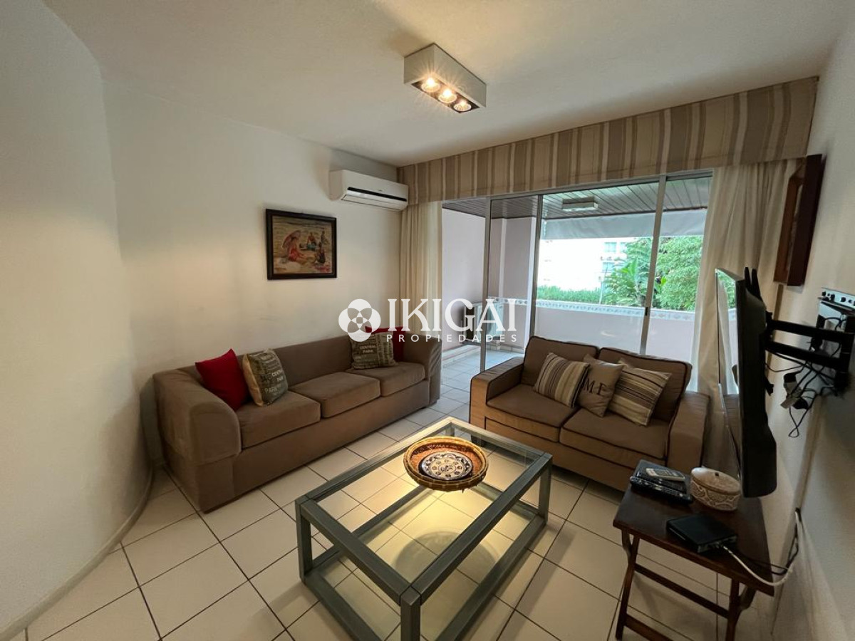 Apartamento ID.54 - VENTA APARTAMENTO 3 DORMITORIOS 2 BAÑOS 1 SUITE PLAYA MANSA PUNTA DEL ESTE