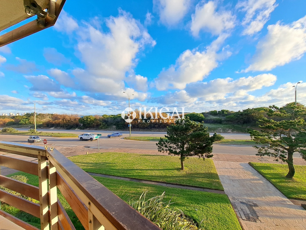 Apartamento ID.63 - VENTA APARTAMENTO 3 DORMITORIOS 2 BAÑOS PLAYA MANSA PUNTA DEL ESTE