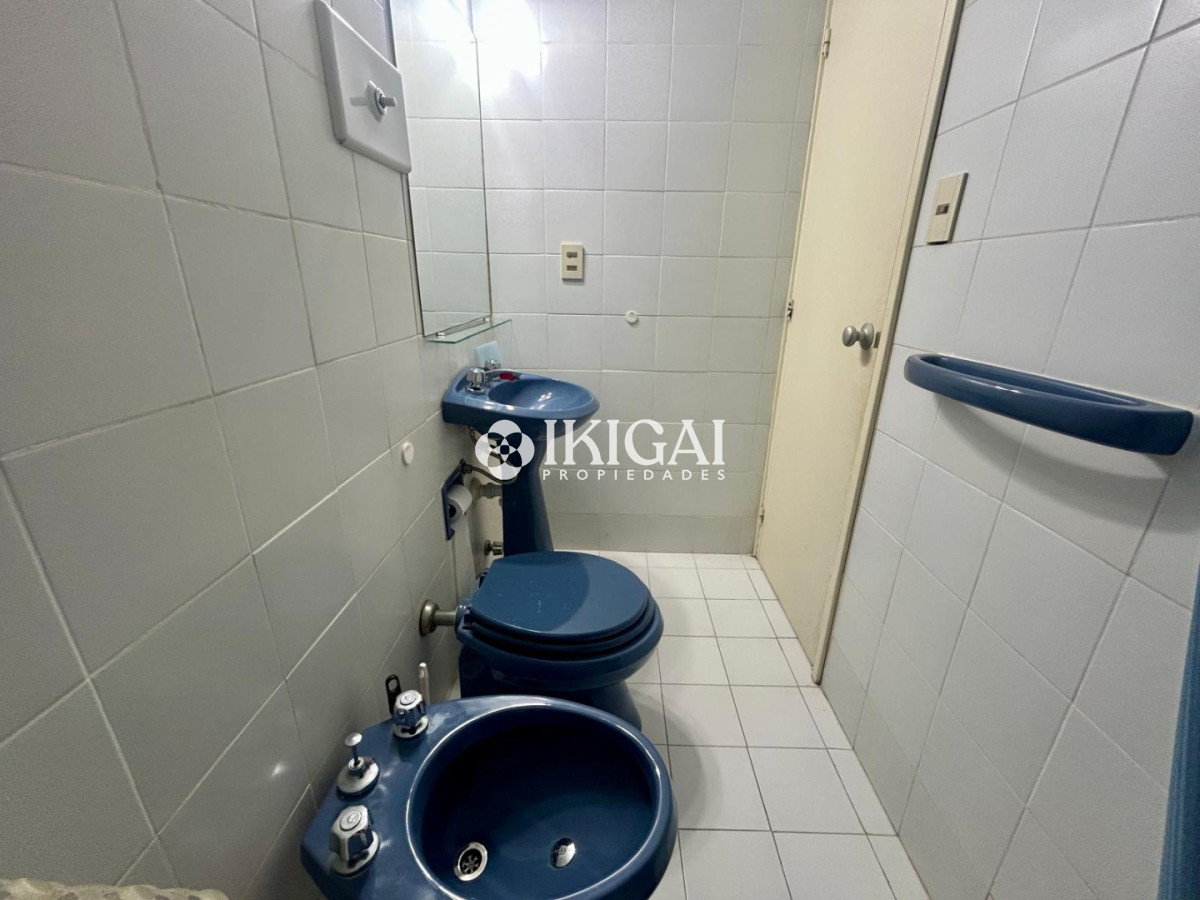 Apartamento ID.874 - ALQUILER APRATAMENTO DE 2 DORMITORIOS Y 2 BAÑOS, AYDI GRILL PUNTA DEL ESTE 