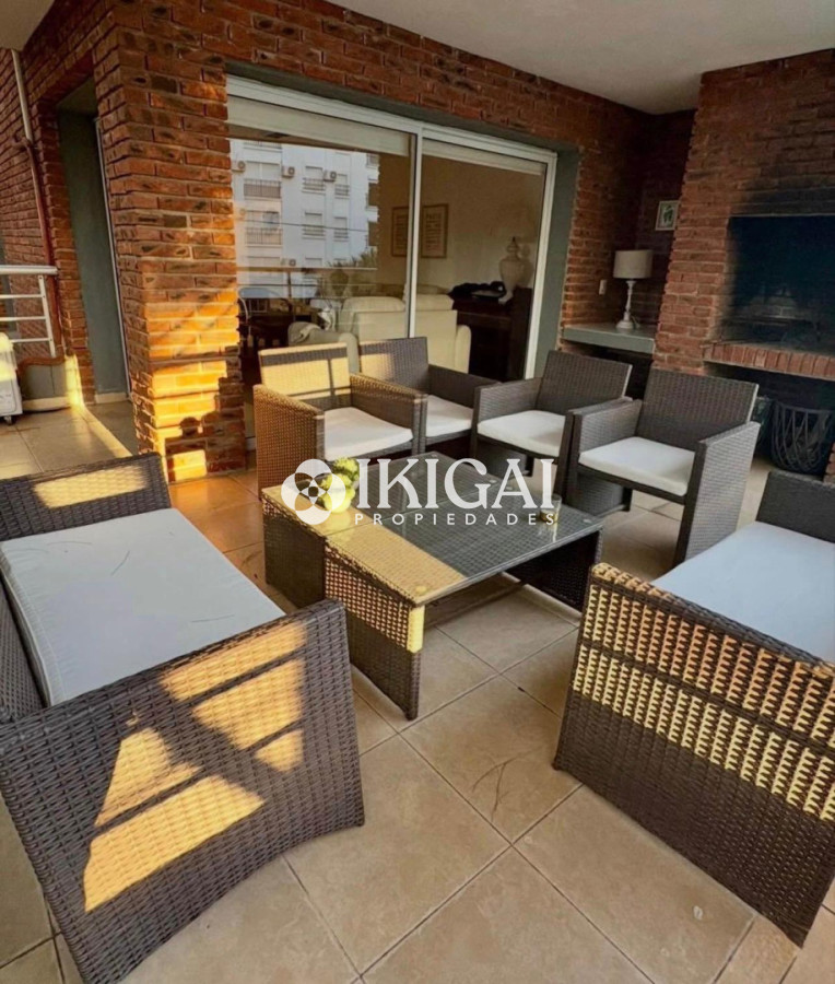 Apartamento ID.516 - VENTA DE APARTAMENTO DE 2 DORMITORIOS Y 2 BAÑOS, AIDY GRILL, PUNTA DEL ESTE 