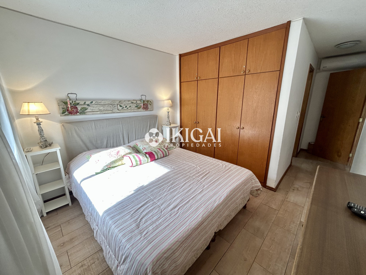 Apartamento ID.445 - VENTA DE APARTAMENTO DE 2 DORMITORIOS Y 2 BAÑOS CON SERVICIO PLAYA BRAVA, PUNTA DEL ESTE 