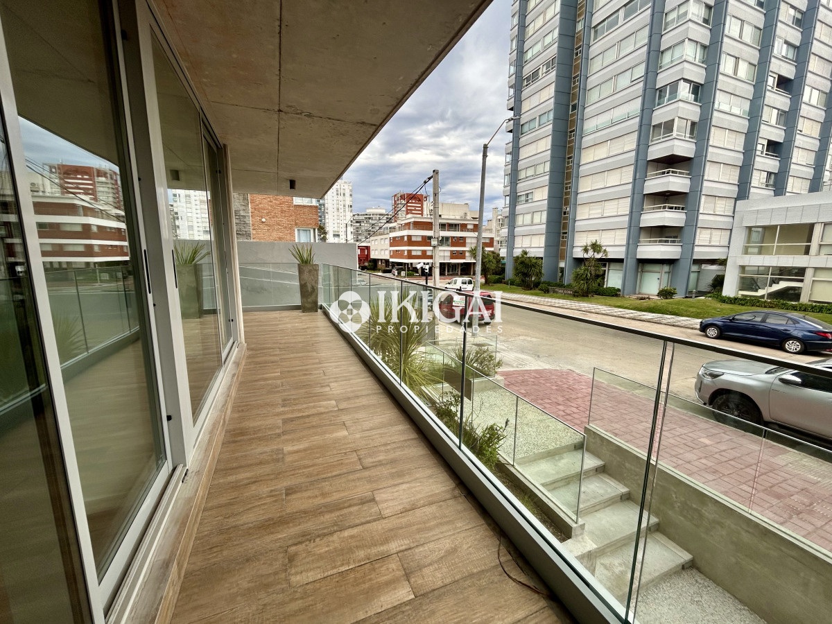 Apartamento ID.102 - VENTA DE APARTAMENTO A ESTRENAR 2 DORMITORIOS Y 2 BAÑOS, PENINSULA PUNTA DEL ESTE 
